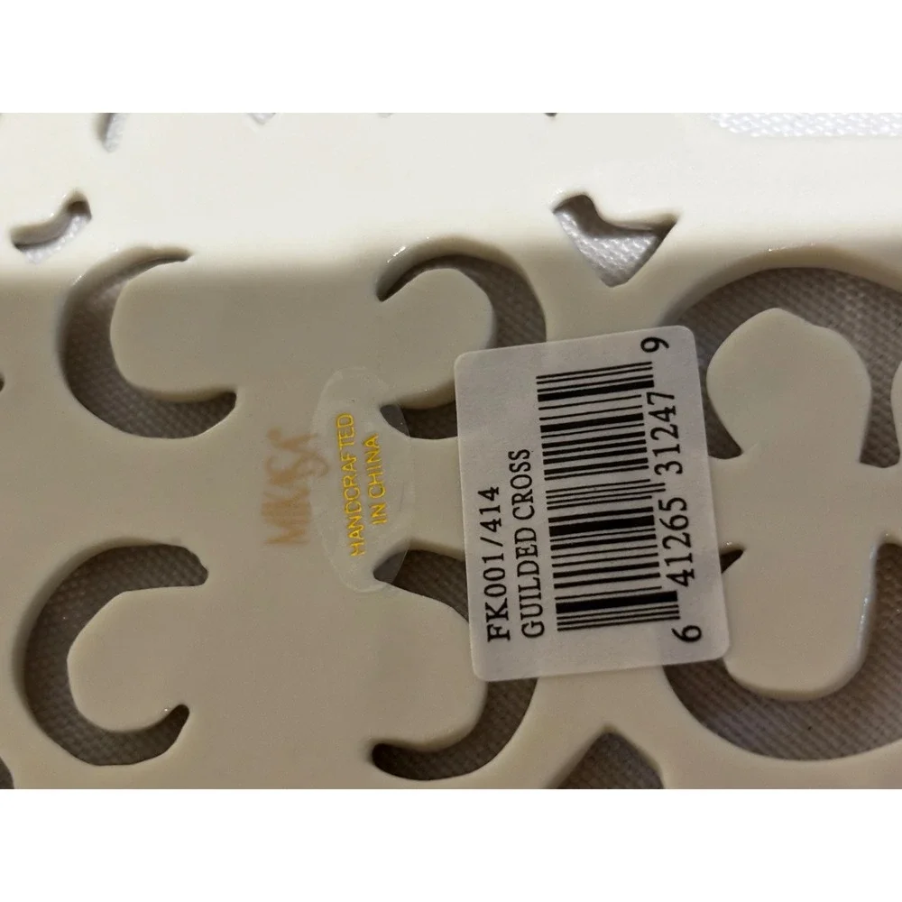 New Mikasa Holiday Elegance Gilded Cross Porcelain Ornament white Gold 10in holy